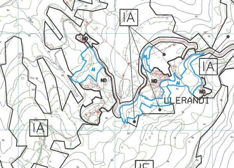 Foto 910fa80f-61e2-43ca-b4d7-47997de971c6. Maison avec piscine dans Parres