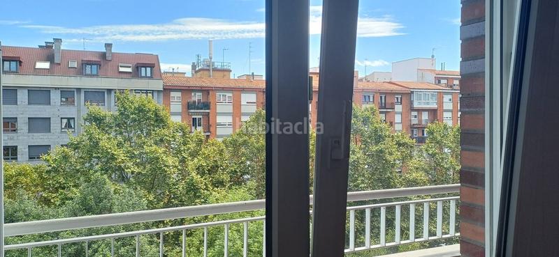 Foto 1c778be9-dd04-4507-9334-51e9797df7cc. Pis amb calefacció piscina a Llano Gijón