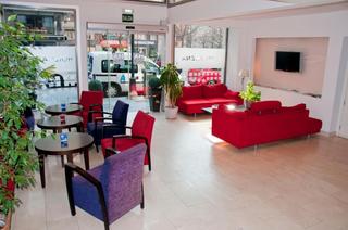 Etagenwohnung  N/a