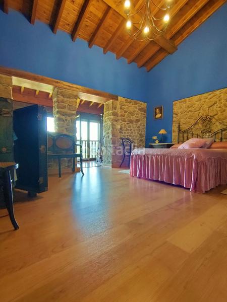 Foto 1f7753c3-025b-4ab9-b2e3-e1e835a92698. Casa con riscaldamento parcheggio piscina in Cabranes