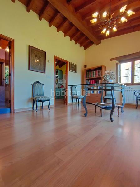 Foto b58d8b7d-75ce-4333-acb2-d02e672ee4f0. Casa con riscaldamento parcheggio piscina in Cabranes