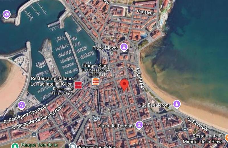 Foto d95e364d-5523-4707-80a6-87aed2bf1103. Piso en Centro Gijón