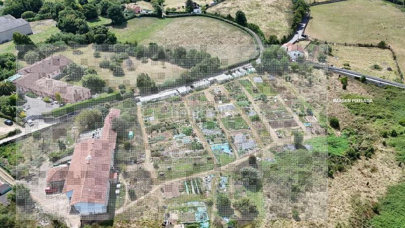 Foto c65fdaf2-b83a-4ac7-9a6d-13d448193087. Terreny residencial a La Pedrera Gijón