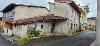 Maison à Nava