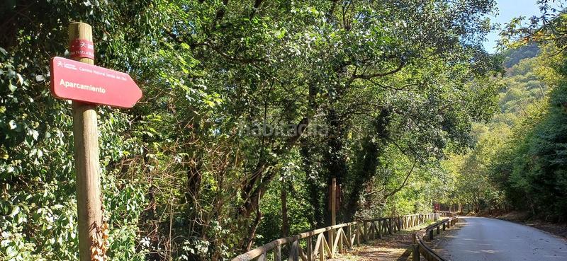 Foto 09865eea-849f-43ea-b1ac-540ca6bd394a. Casa amb piscina a Quirós