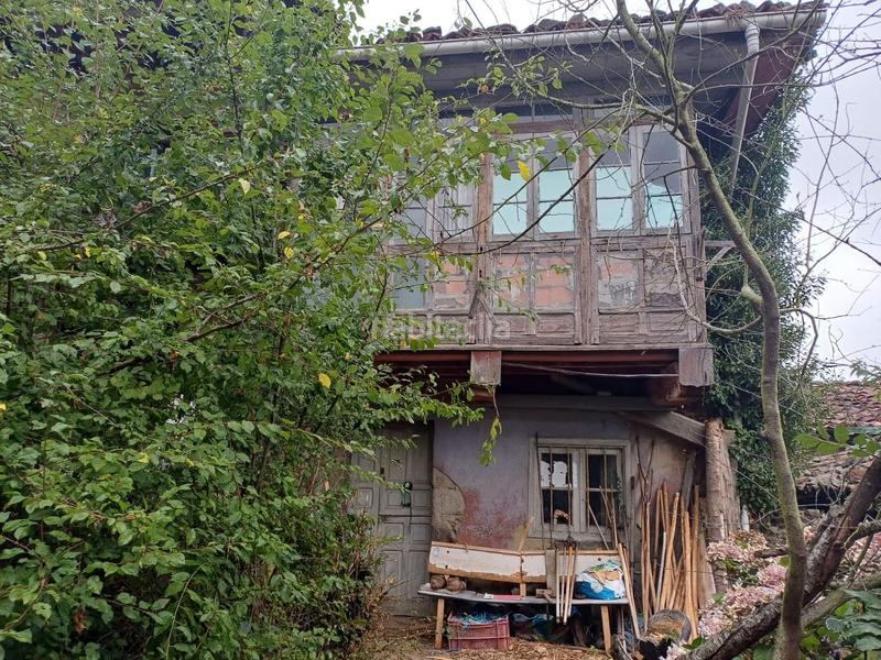 Foto 8199615d-decf-4384-93b8-835a7ce43d4a. Casa amb piscina a Quirós