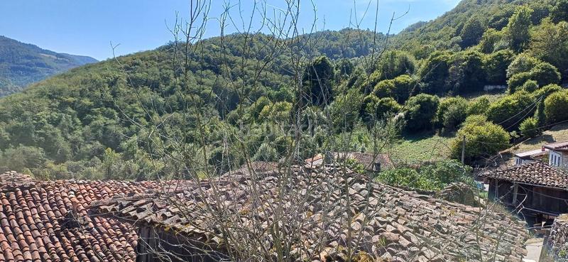 Foto a10eed9c-72d1-4037-872f-0afb616ea343. Casa amb piscina a Quirós