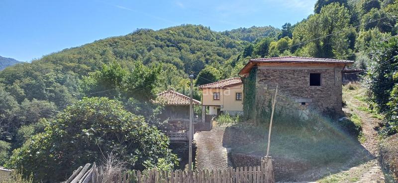 Foto 2c876935-615c-4ee1-aa6d-3714d68b18b6. Haus mit pool in Quirós