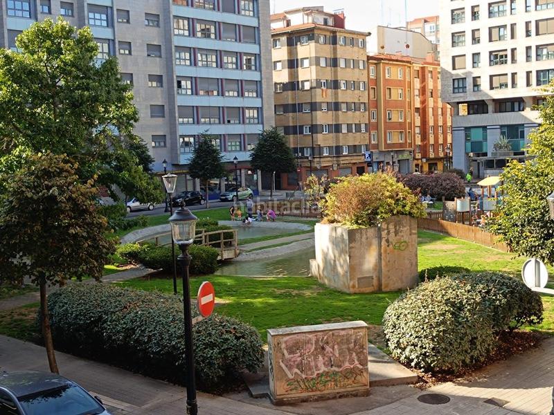 Foto 65e4f0f3-eae1-4116-ba45-29282502063b. Pis amb calefacció piscina a Centro Gijón