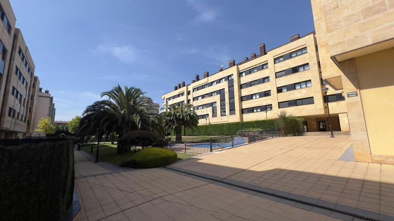 Foto 4347e4dc-e837-4c03-b456-69d4accf5a56. Flat with heating parking pool in Roces Gijón