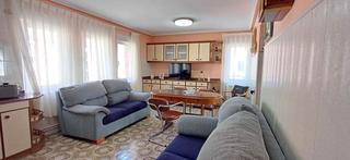 Etagenwohnung  N/a