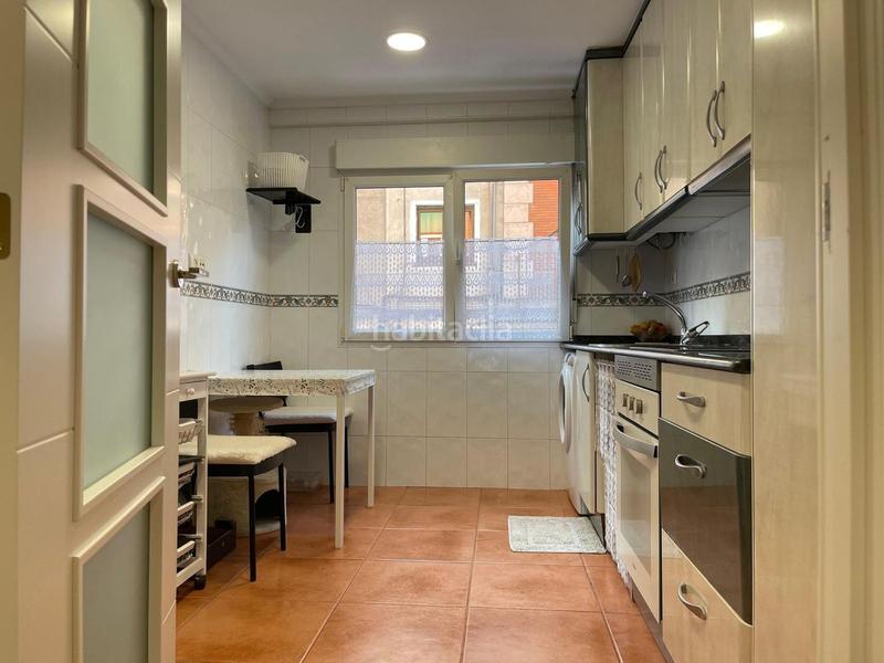 Foto 1ce69db0-d580-42c8-836b-2813873c9f5c. Etagenwohnung mit heizung pool in El Natahoyo Gijón