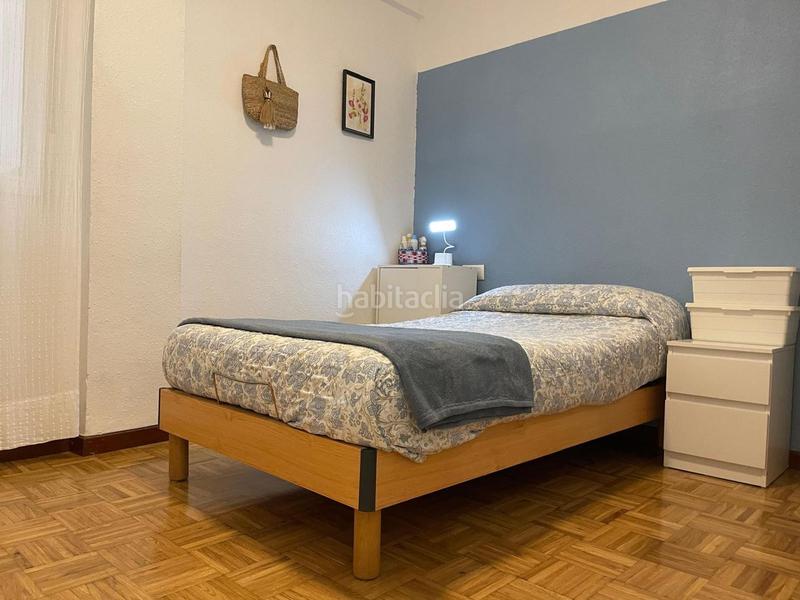 Foto 5f68fa8d-9327-4416-8a74-99042bad6c2e. Flat with heating pool in El Natahoyo Gijón