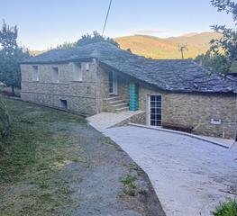 Casa a Coaña