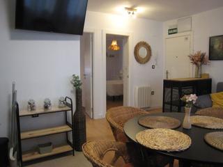 Etagenwohnung  N/a