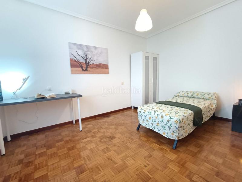 Foto 3d5bf832-6d80-45ca-a0bd-fb91274cb036. Piso en Vallobín Oviedo