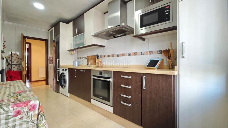 Foto 13380316-49f6-46e8-8aa5-d36b7aa51fe4. Flat with heating parking pool in Roces Gijón