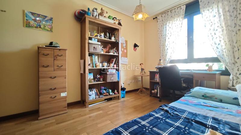 Foto 7e408101-c65b-4c79-9c23-629b2191084e. Pis amb calefacció aparcament piscina a Roces Gijón