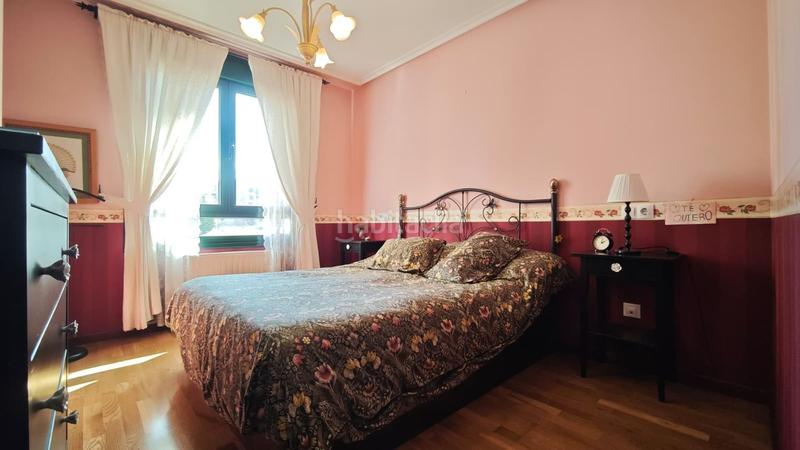 Foto 80b6027e-9a9e-4210-966a-7397d7a9f5b5. Pis amb calefacció aparcament piscina a Roces Gijón