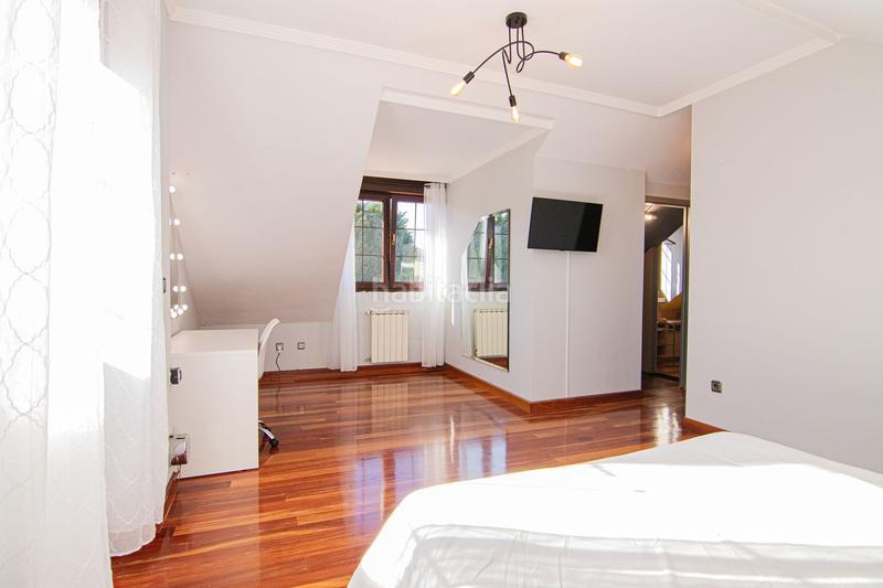 Foto 0c4968a4-7ffd-40eb-99b8-e6eece082117. Casa en Porceyo Gijón