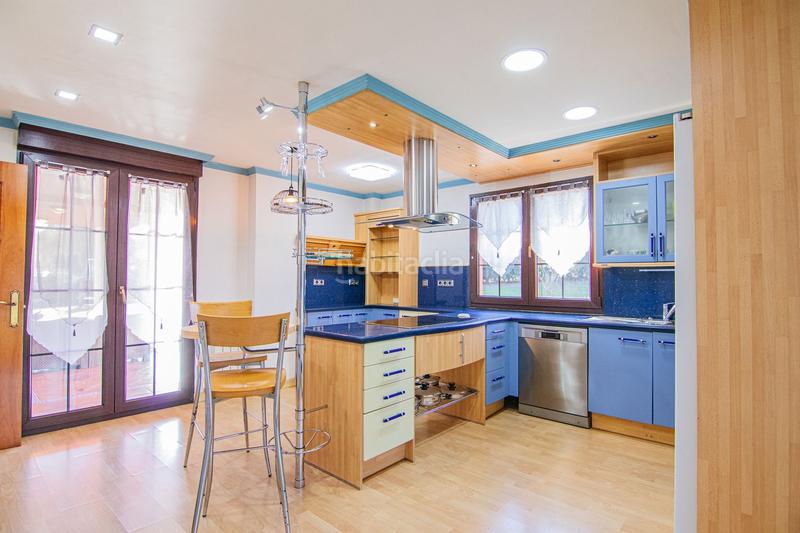 Foto c6477228-c54d-46c7-b904-14446b2bcaa7. Casa en Porceyo Gijón