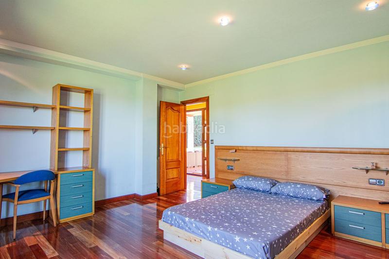 Foto 8aba1a1d-b2d5-4f9e-a198-55ab11b2ef30. Haus mit heizung parking pool in Porceyo Gijón