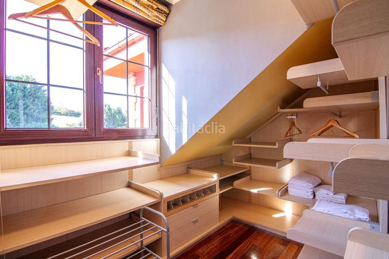 Foto 4e1be55d-d3b2-4fd0-8a6c-bebdd5fa24a0. House with heating parking pool in Porceyo Gijón