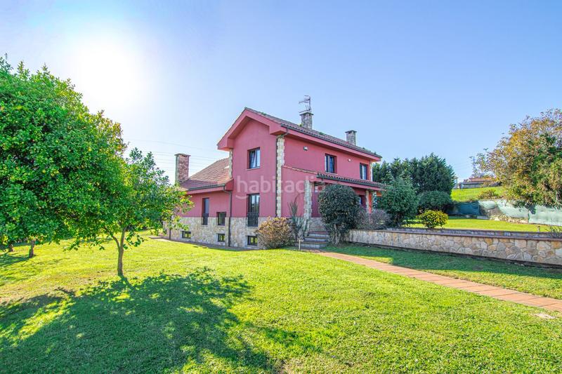 Foto c324f492-04d2-478b-a845-716dbfaa39a6. House with heating parking pool in Porceyo Gijón