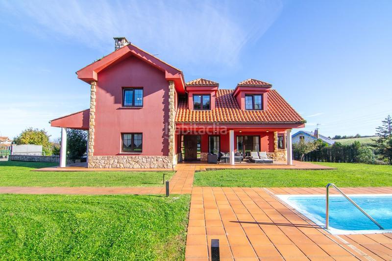 Foto f22ecec3-4e61-4287-a359-c24ca3e4d0e2. House with heating parking pool in Porceyo Gijón