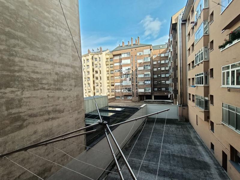 Foto 3fd1c78a-3d4c-4100-be17-c6b98b8466ef. Appartement avec chauffage parking piscine dans Plaza de América Oviedo