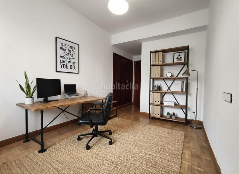 Foto 094cf60f-11ef-4f7e-a348-cd915972dcdc. Piso en Plaza de América Oviedo