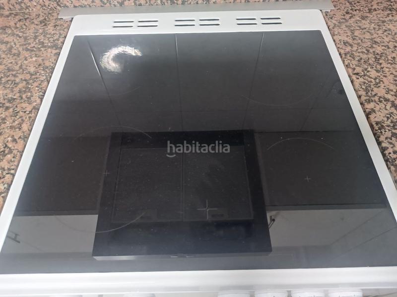 Foto 54a1d65e-0eee-4faf-8327-87147eedc79c. Rent flat with heating pool in Centro Gijón