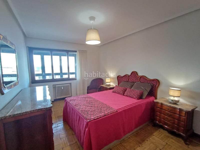 Foto 69f9a1f0-e5b5-4137-8bd0-a7b193782dfc. Rent flat with heating pool in Centro Gijón