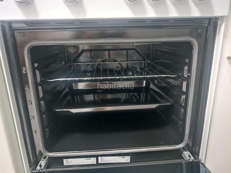 Foto ecf4648b-b3b3-4be0-bf02-104d804199dd. Rent flat with heating pool in Centro Gijón