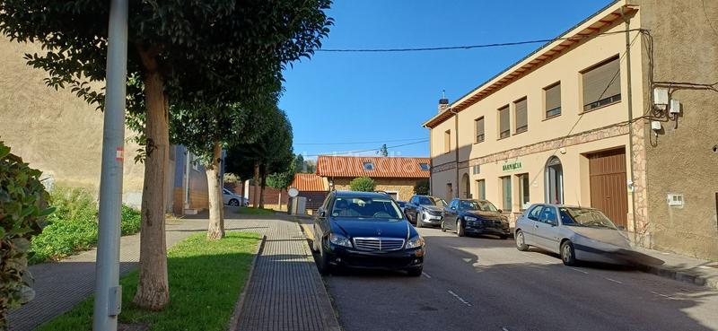 Foto edd2f5a7-4b8c-45d7-bc3e-43a60bfb9bac. Casa en Llanera