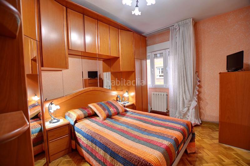 Foto bd052f29-7014-43b8-b479-336544a6559f. Piso en Llano Gijón