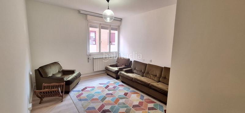 Foto dd770bb2-0a78-4759-8586-3cba0a036121. Miete etagenwohnung mit pool in Llano Gijón