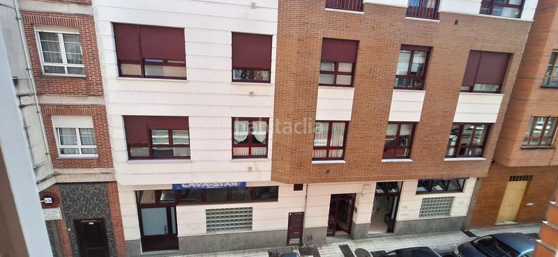 Foto 1f7d3671-96ce-490f-b8de-c6aade77d2da. Alquiler piso en Llano Gijón