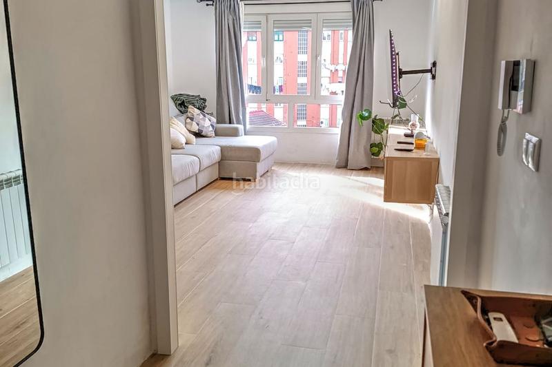 Foto b17699a6-2cc5-4afd-ba50-51b5b78ac6ba. Pis amb calefacció piscina a Versalles Avilés