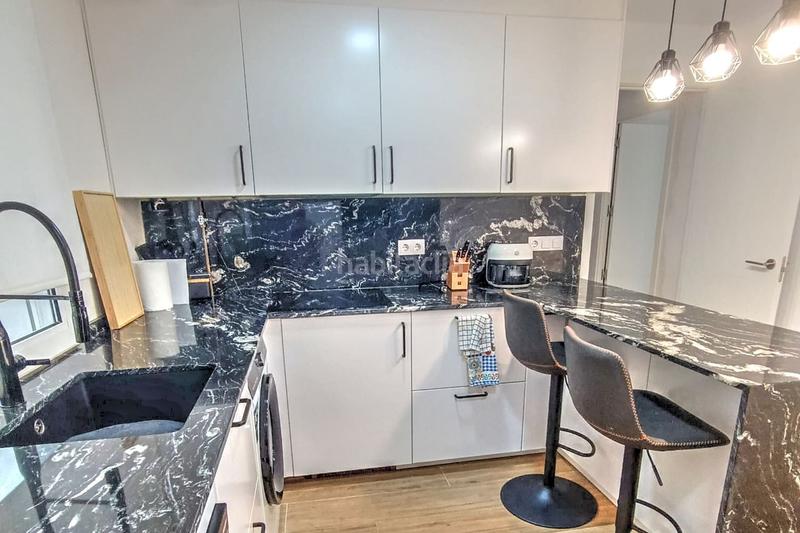 Foto f51d32ad-c4b3-4a32-b347-9f80c136cf25. Pis amb calefacció piscina a Versalles Avilés