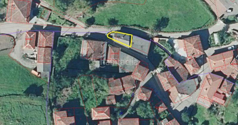 Foto 2d327ead-89ac-4923-9d31-417975b95777. Casa amb aparcament piscina a Tineo
