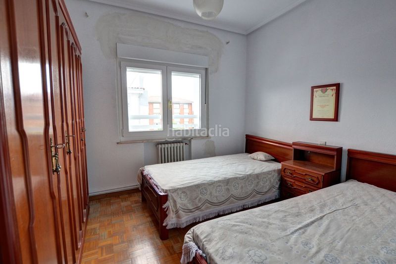 Foto cc2fe5d2-0bae-40c7-91c5-a4d4b85bc2b7. Pis amb calefacció piscina a La Magdalena Avilés