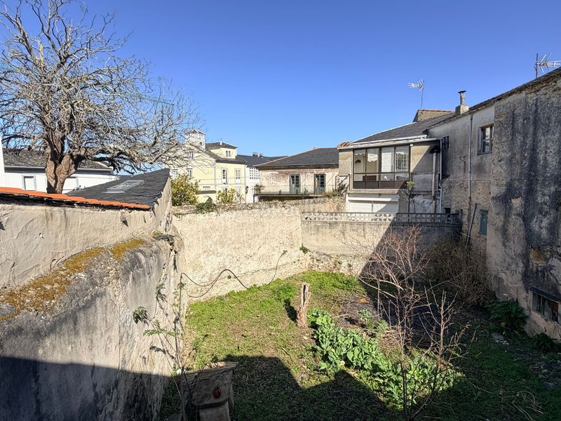 Foto 2df2d143-5273-48b9-8239-c2fa2c960e79. Casa amb calefacció piscina a Castropol