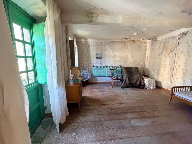 Foto 9655a510-e998-43a2-ab0a-1ed690726c3e. Casa amb calefacció piscina a Castropol