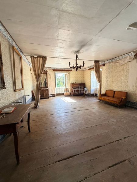 Foto ebea8ed2-5bc1-4d61-a5ed-4589535f5dfe. Casa amb calefacció piscina a Castropol