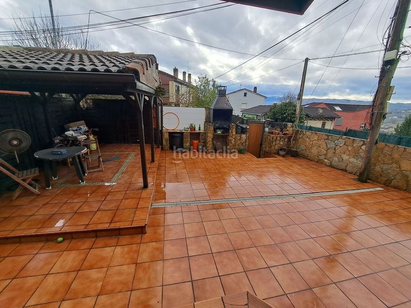 Foto 14c67846-8ea5-4058-8739-1d787a9ec0f7. Casa amb calefacció aparcament piscina a La Felguera Langreo