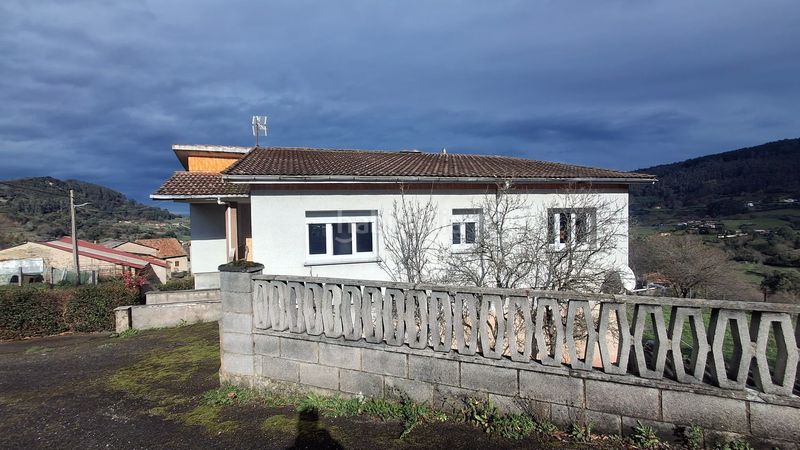 Foto 7010b4c6-73ea-4cf4-8a71-fbd41ab9369d. Casa amb calefacció aparcament piscina a Fano Gijón