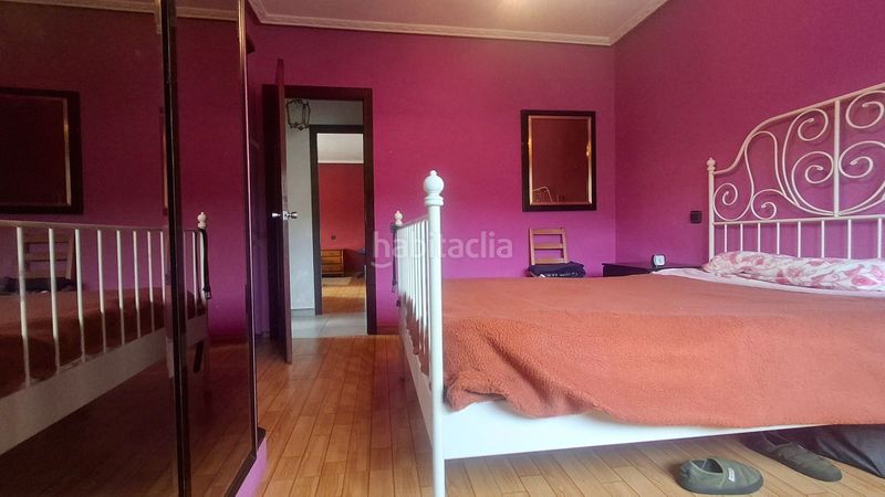 Foto f98871a2-8b0d-4bcd-a4b3-1306d6a3d3ae. Casa amb calefacció aparcament piscina a Fano Gijón