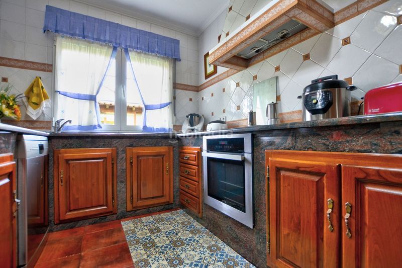 Foto 520f7a2b-b89f-4d33-b4cc-aa0fc15e3394. Casa amb calefacció aparcament piscina a Villalegre - La Luz Avilés