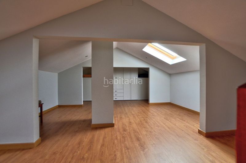 Foto 5a644586-249b-4a6f-ab5d-489ba5f22198. Casa amb calefacció aparcament piscina a Villalegre - La Luz Avilés